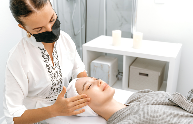 Integração da Massagem Neurocirculatória em Rotinas de Bem-Estar Corporativo