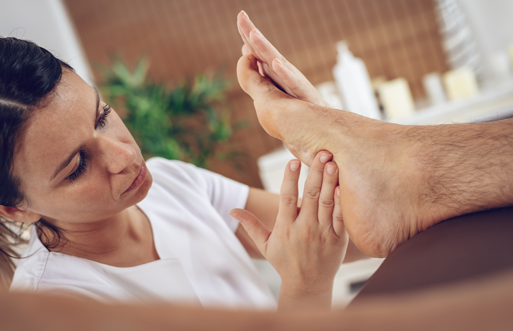 Reflexologia Podal para Alívio de Dores Crônicas