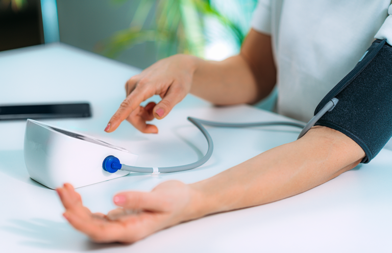 Massagem Terapêutica e Controle da Pressão Arterial: É Possível Reduzir a Hipertensão?